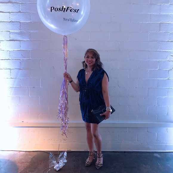 Welcome to my closet, Poshmark Ambassador/Stylist - Picture 4 of 16